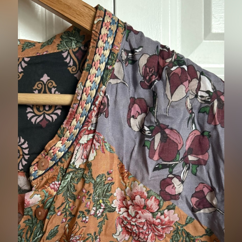 Feathers By Tolani / Multicolor Floral Boho Blouse / M View 3